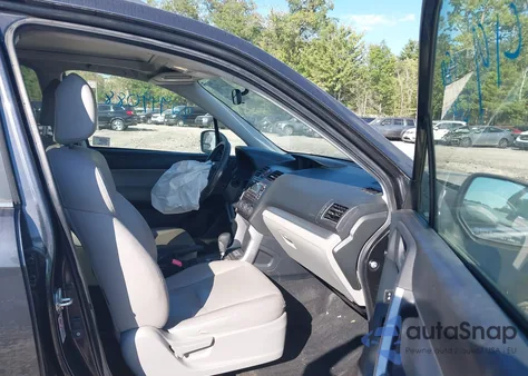 2015 Subaru Forester 2.5I Limited z USA, uszkodzony, nr VIN JF2SJAHC8FH542646